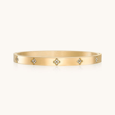 Eloise Bangle